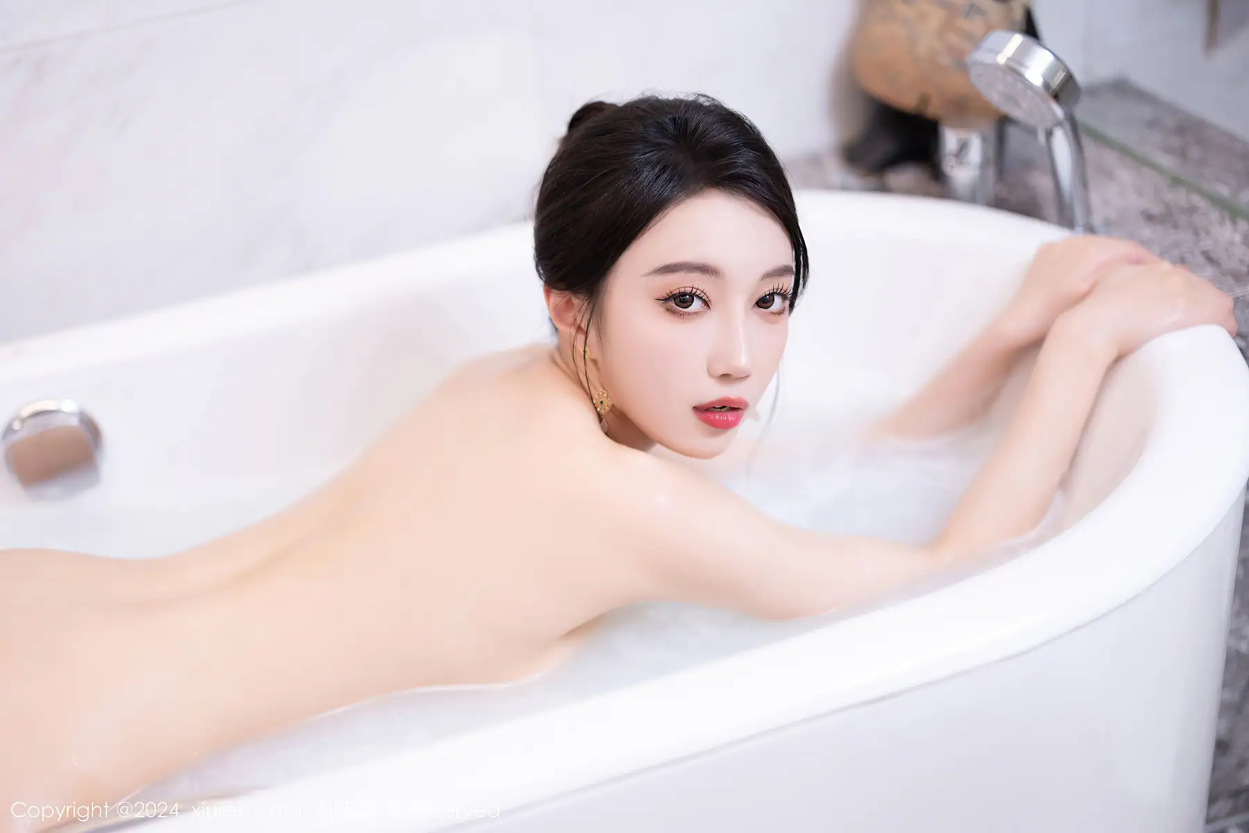 XIUREN No.8479 玥儿玥er(71P_219.0M) - XIUREN No