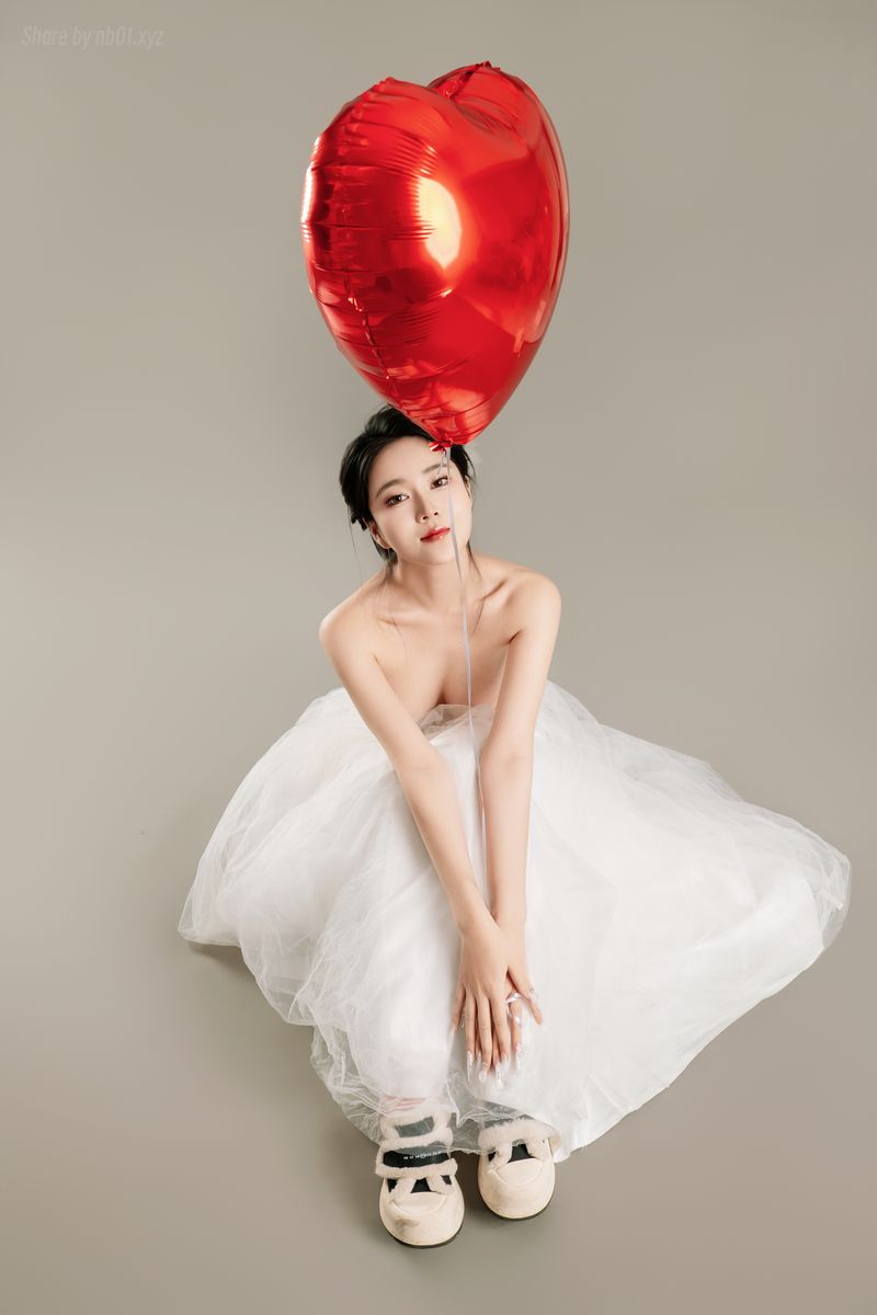 年年Nnian - LOVE 情人节特别篇(80P_312.3M) - 年年Nnian - LOVE 情人节特别篇(80P_312