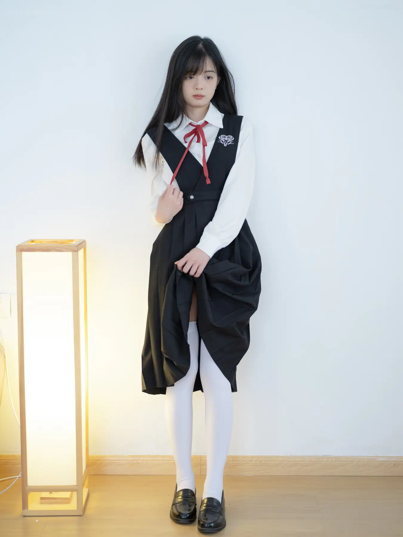 少女秩序 - VIP 晞可 束缚衣(124P+1V_4.8G) - 少女秩序 - VIP 晞可 束缚衣(124P+1V_4