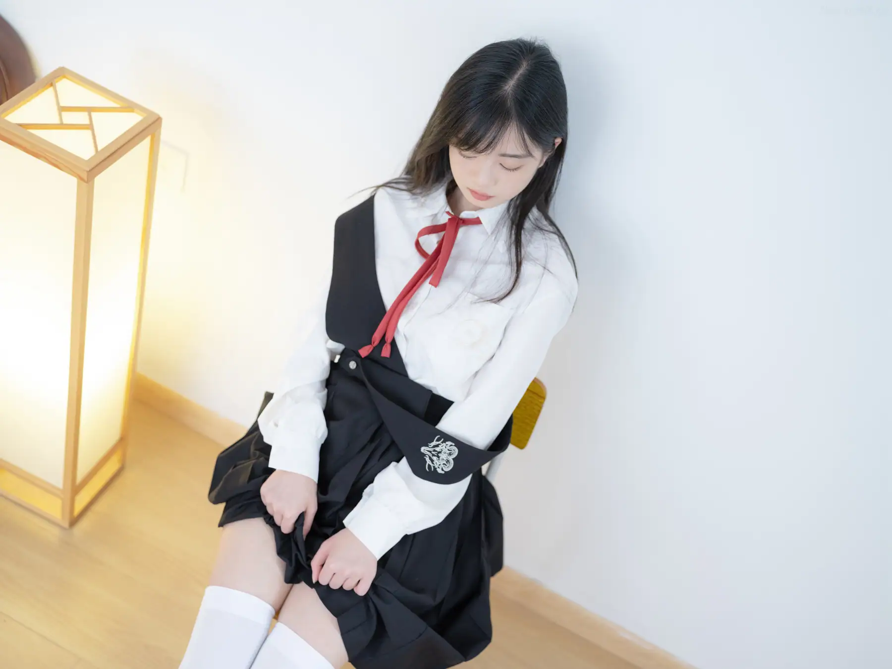少女秩序 - VIP 晞可 束缚衣(124P+1V_4.8G) - 少女秩序 - VIP 晞可 束缚衣(124P+1V_4