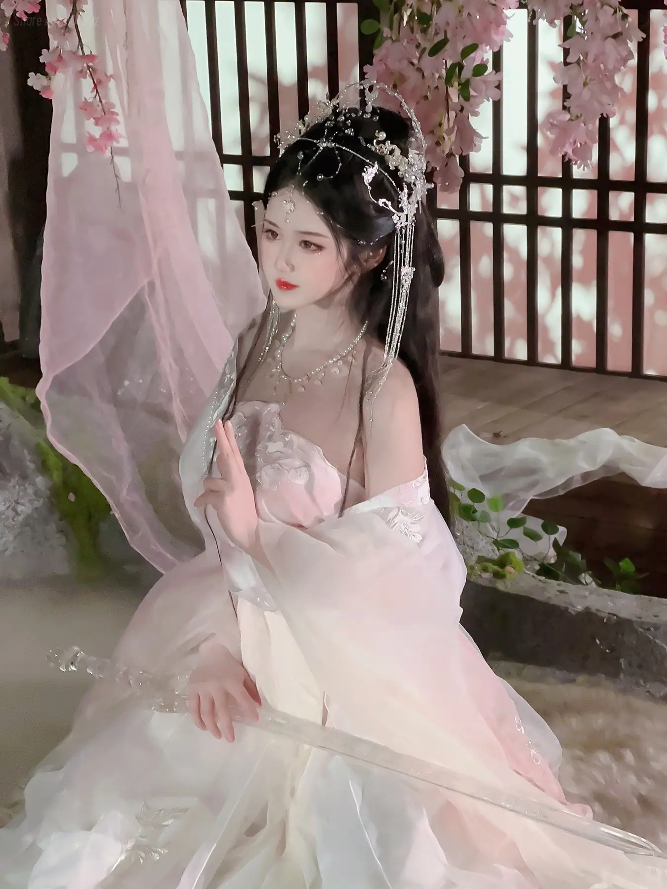 三度_69 - 小师姐_绳缚(81P+5V_836.7M) - 三度_69 - 小师姐_绳缚(81P+5V_836