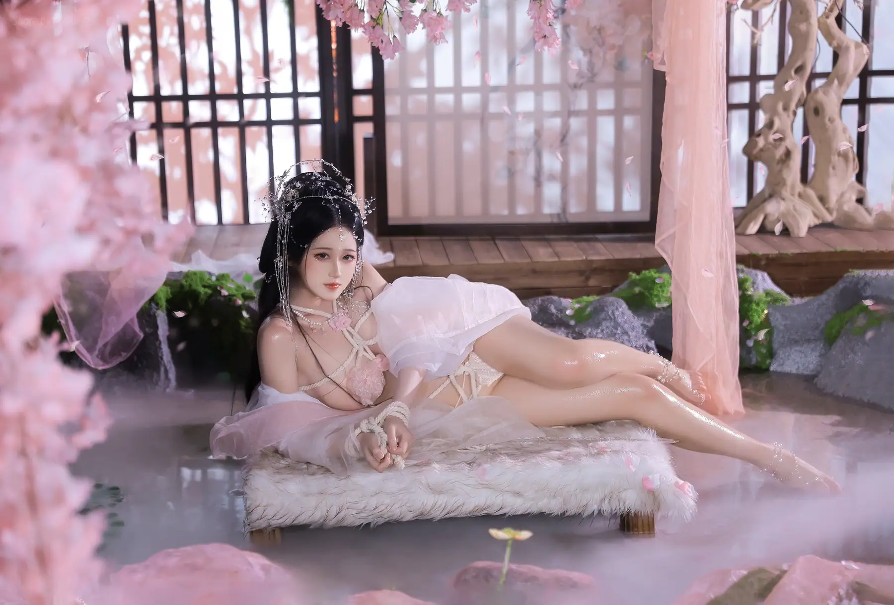 三度_69 - 小师姐_绳缚(81P+5V_836.7M) - 三度_69 - 小师姐_绳缚(81P+5V_836