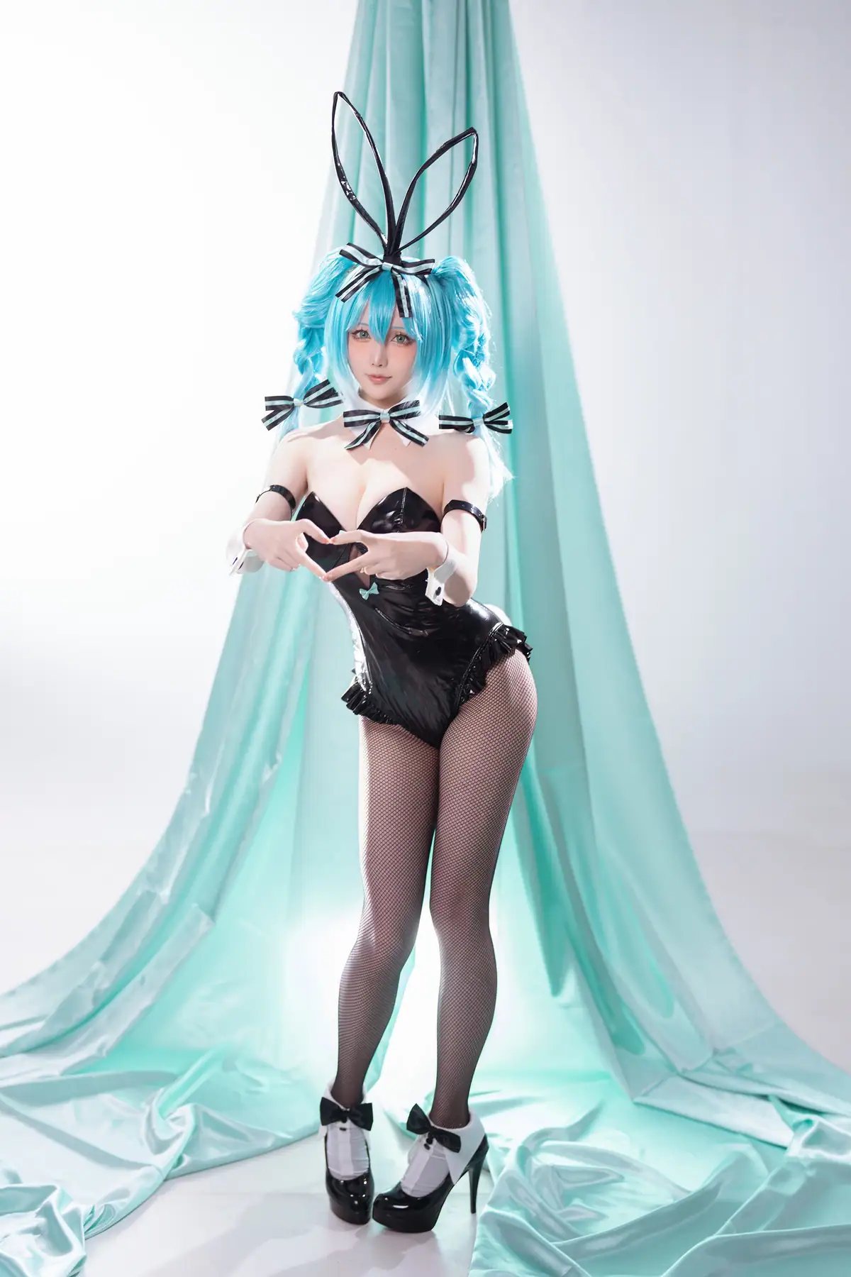星之迟迟Hoshilily - 初音未来 兔女郎(44P+1V_204.3M) - 星之迟迟Hoshilily - 初音未来 兔女郎(44P+1V_204