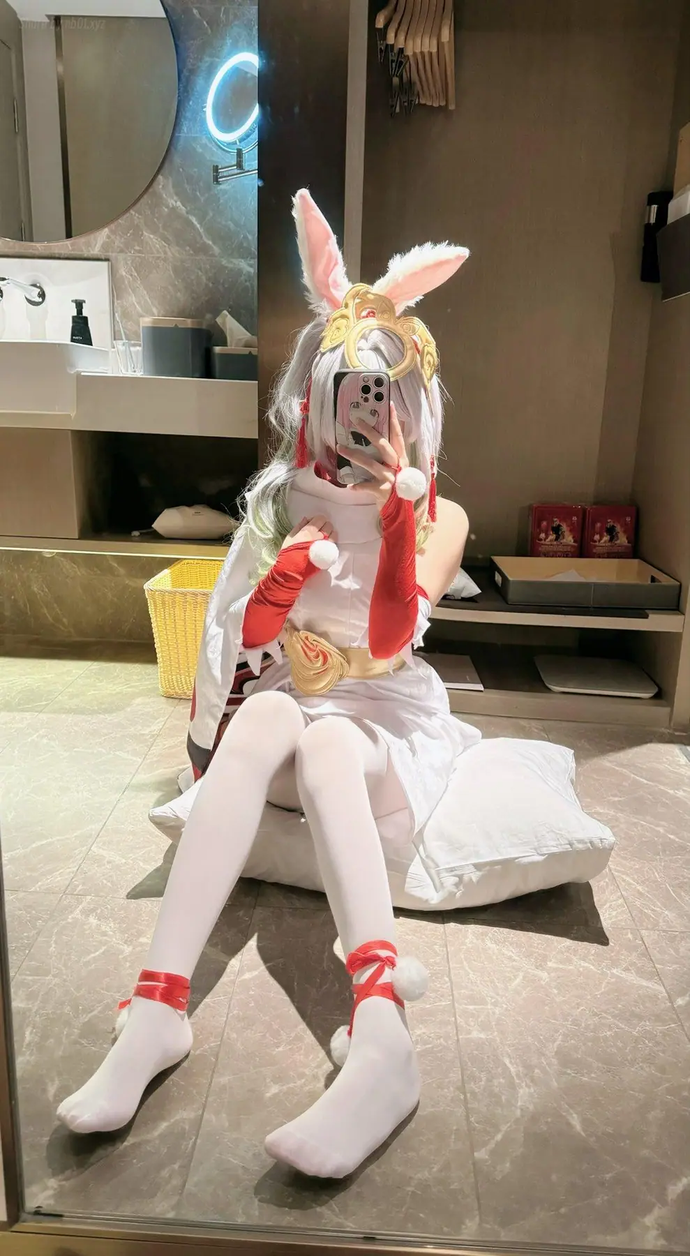 兔三岁(ss8888t) - 高颜小仙女 被怪叔叔骗到酒店无套中出(64P+66V_3.0G) - 兔三岁(ss8888t) - 高颜小仙女 被怪叔叔骗到酒店无套中出(64P+66V_3