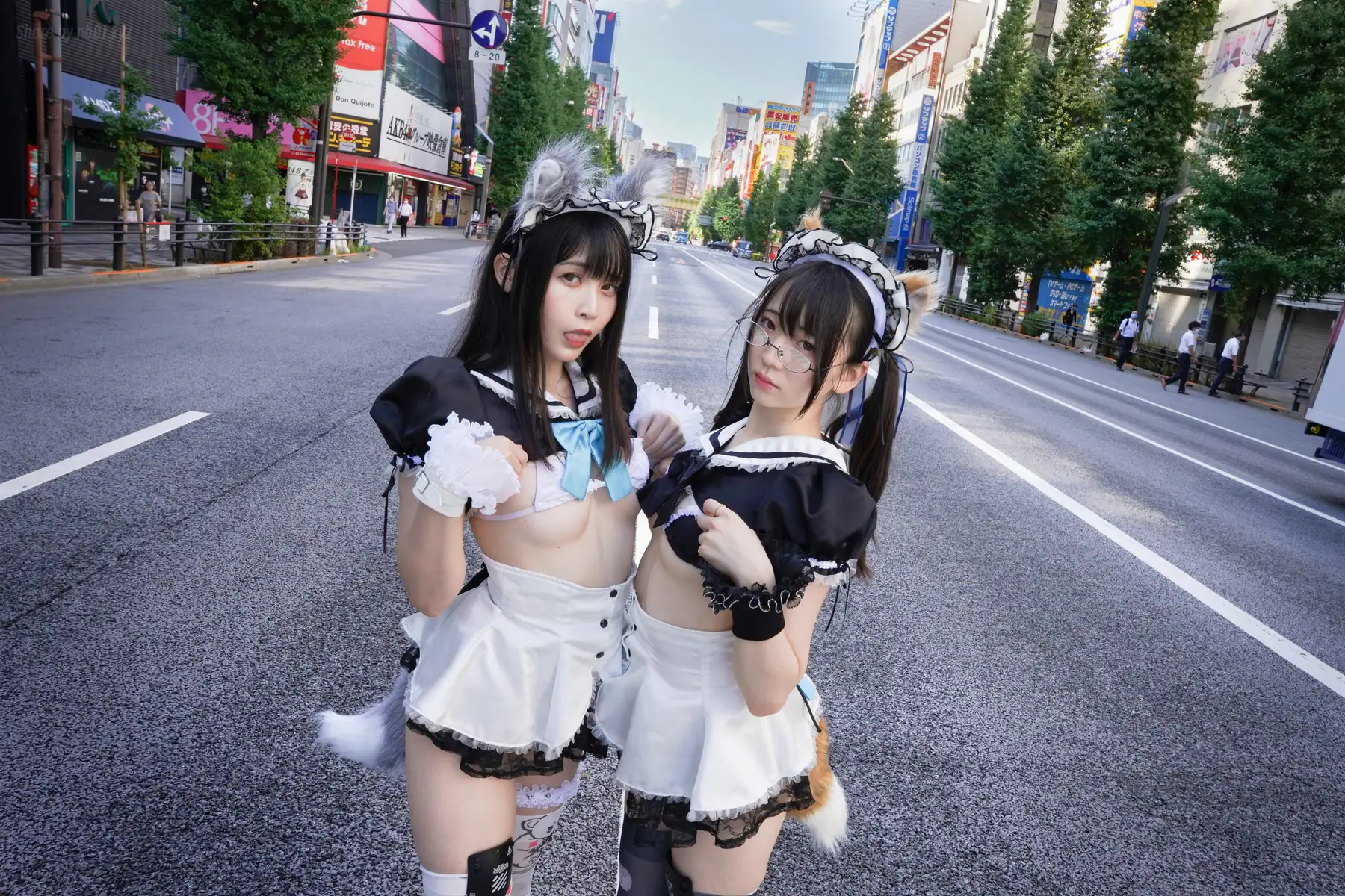 Sui Utatane(うたたね翠) & Shione Mizuna(水那しおね) - 野生のメイドがあらわれた！(163P_428.7M) Sui Utatane(うたたね翠) & Shione Mizuna(水那しおね) - 野生のメイドが...