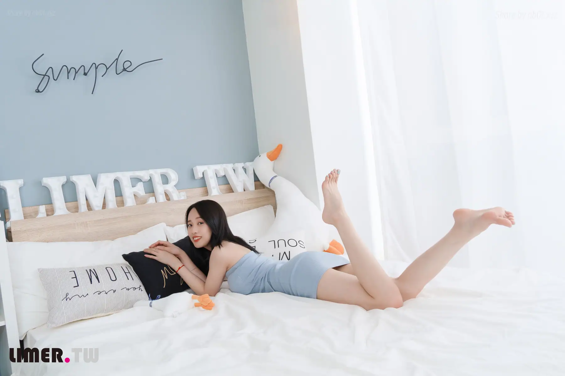 [Limerence原创]No.034 极品女神Sammy 嫩足玩弄穆勒鞋(145P+1V_2.9G) [Limerence原创]No.034 极品女神Sammy 嫩足玩弄穆勒鞋(145P+1V_2.9G)_nb01.xyz_0145 图片8