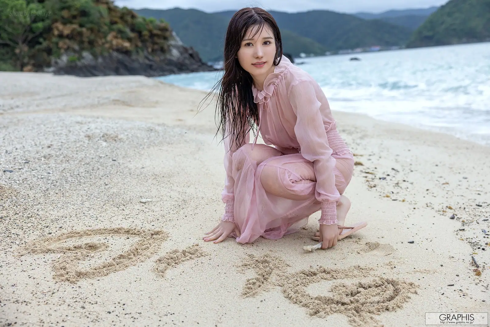 Mei Itsukaichi(五日市芽依) - [Graphis]SUMMER SPECIAL 2025 Vacation Vol.6+7+8(60P_20.5M) Mei Itsukaichi(五日市芽依) - [Graphis]SUMMER...