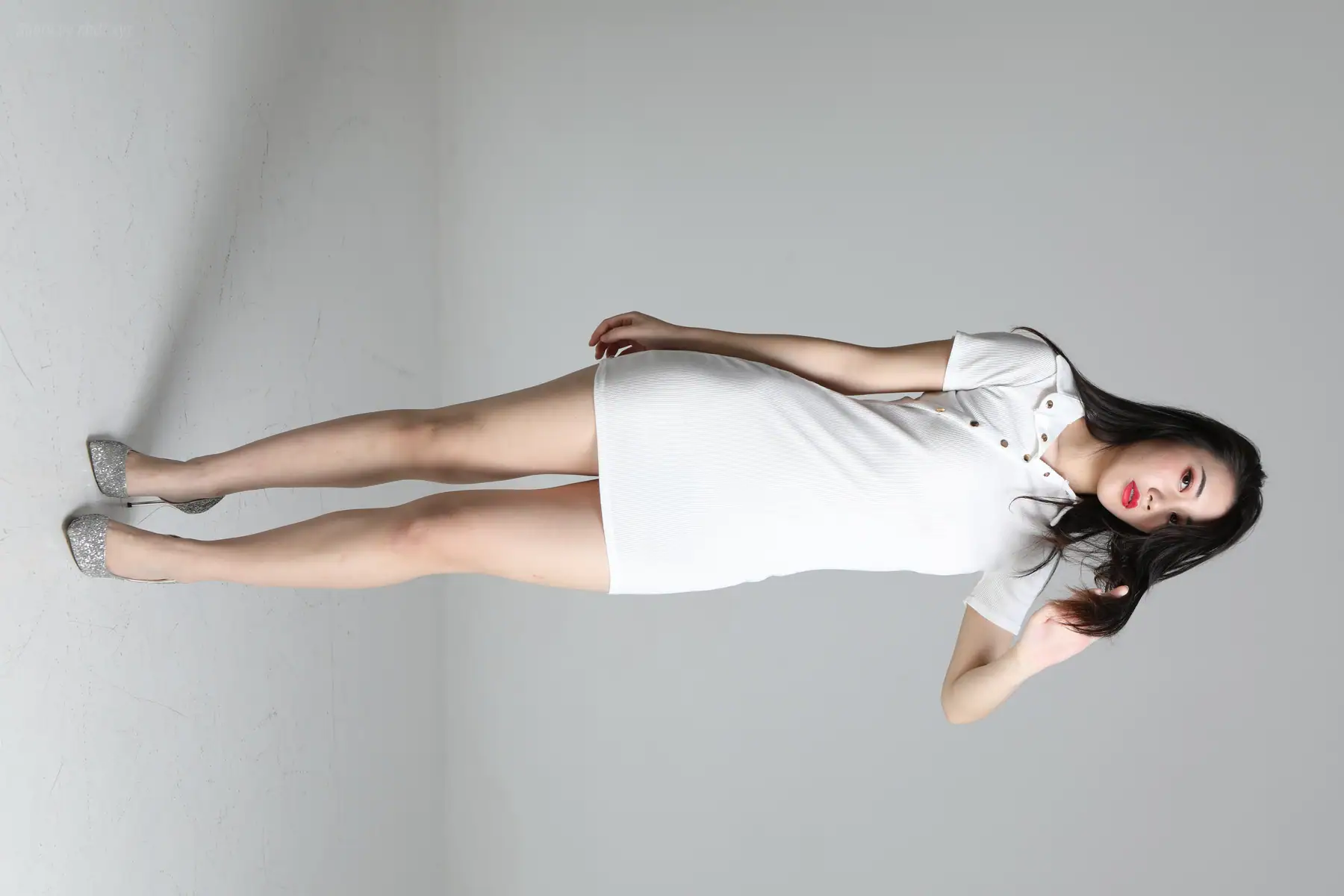 国模 - 美娜 极品御姐全度私拍(492P_817.4M) 国模 - 美娜 极品御姐全度私拍(492P_817.4M)_nb01.xyz_0001