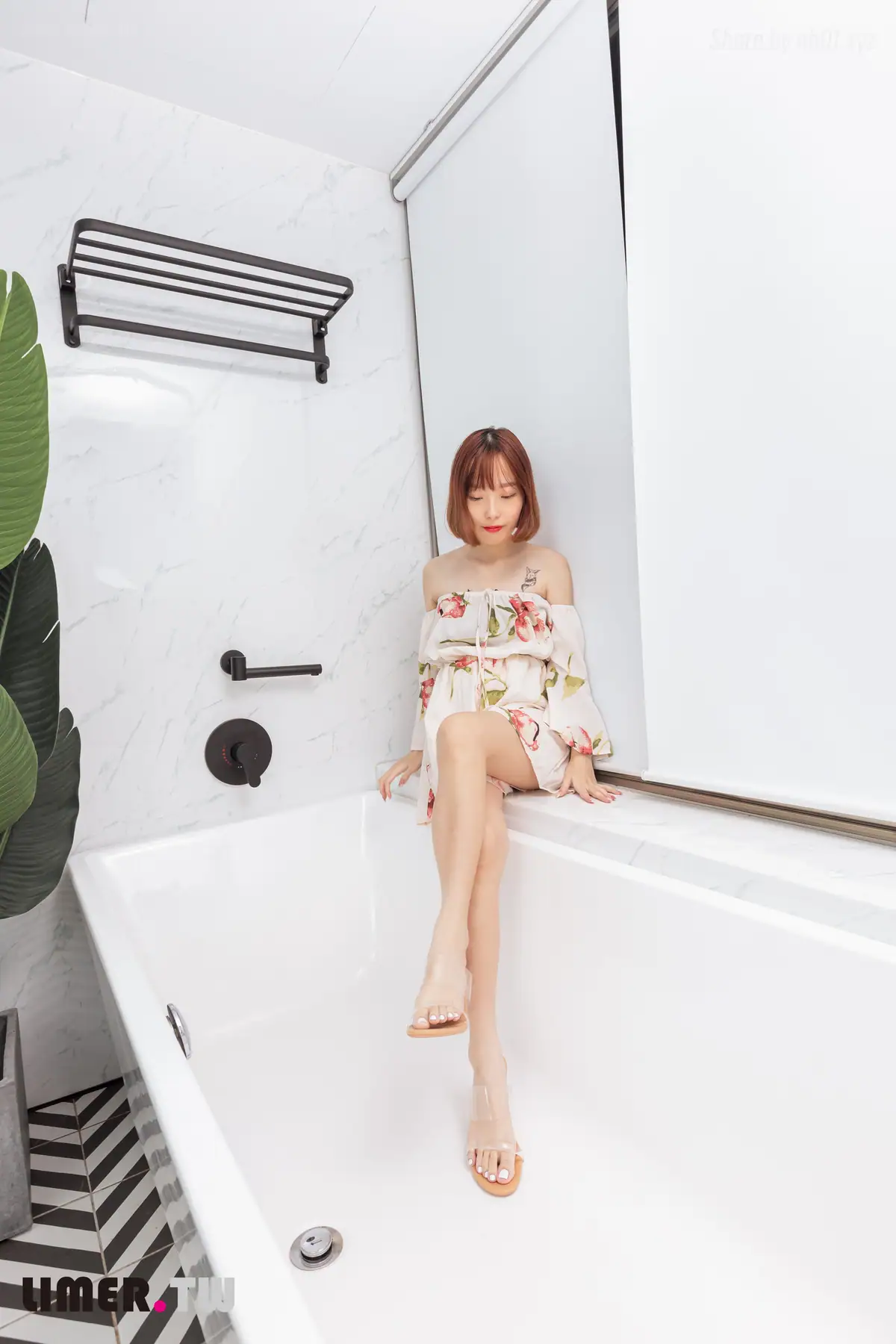 [Limerence原创]No.093 小容包 浴室高跟鞋邂逅(175P+1V_2.2G) [Limerence原创]No.093 小容包 浴室高跟鞋邂逅(175P+1V_2.2G)_nb01.xyz_0001