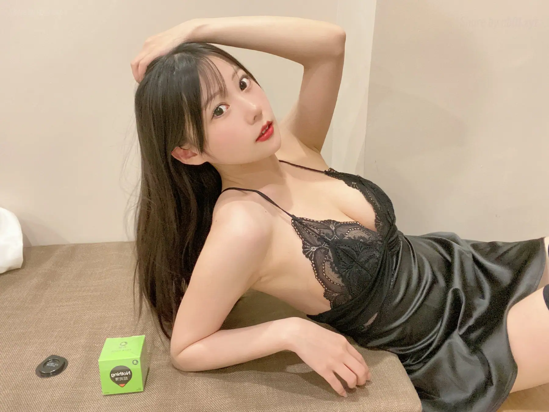 香草喵露露 - 大象黑色吊带睡衣(25P_16.1M) 香草喵露露 - 大象黑色吊带睡衣(25P_16.1M)_nb01.xyz_0020 图片4