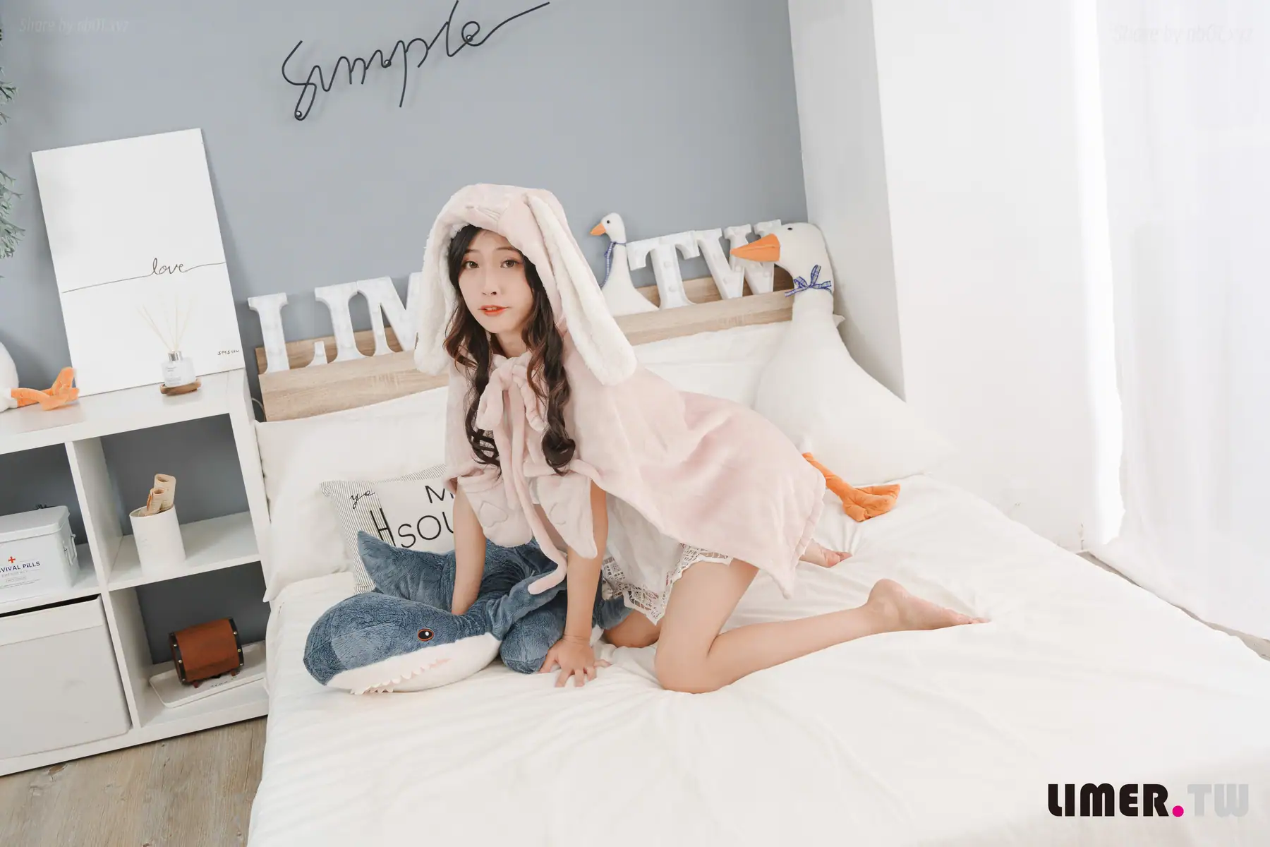 [Limerence原创]No.057 Yumi 变身可爱兔兔送裸足来拜年(165P+1V_3.2G) [Limerence原创]No.057 Yumi 变身可爱兔兔送裸足来拜年(165P+1V_3.2G)_nb01.xyz_0022 图片4