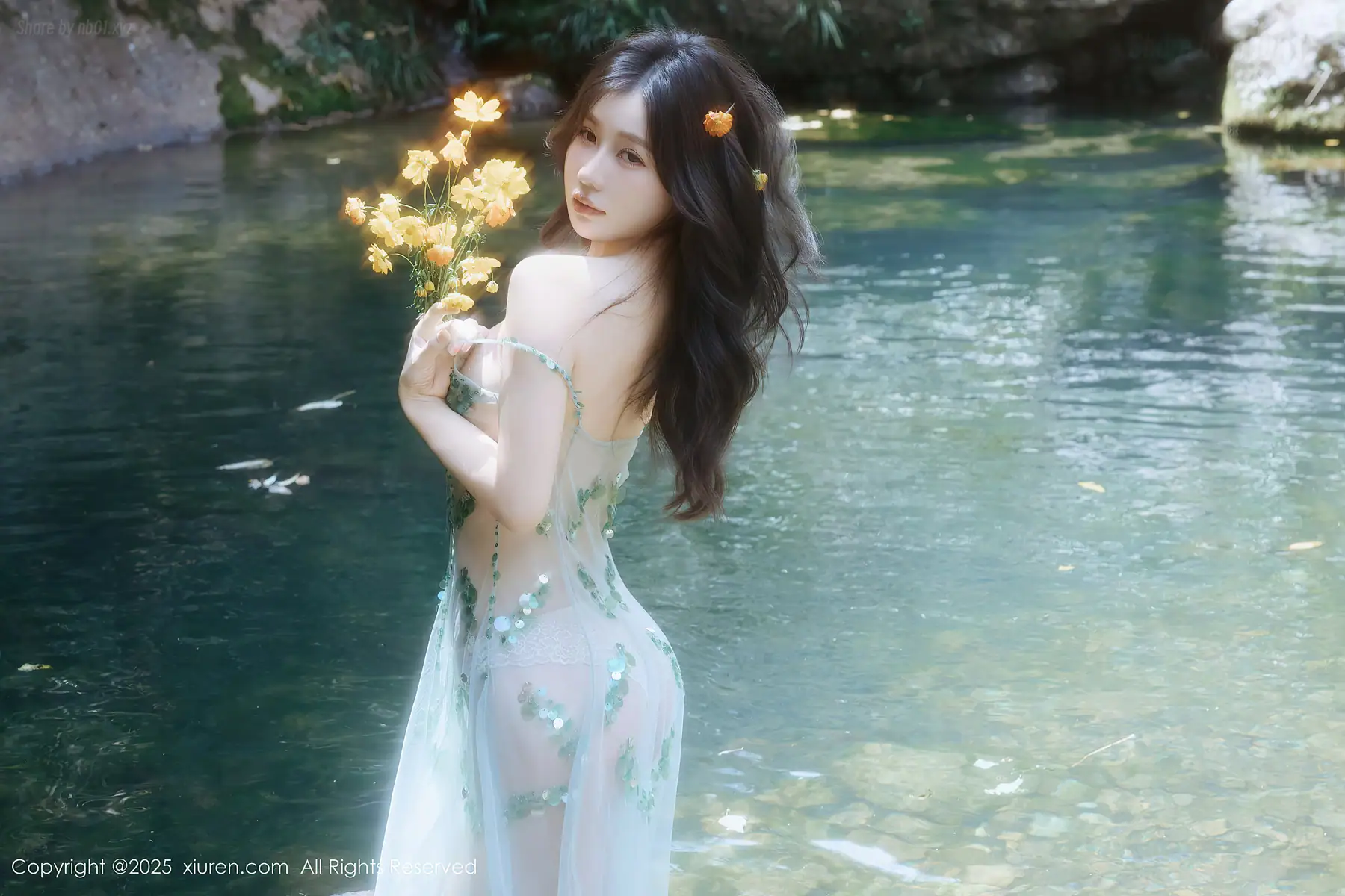 XIUREN No.10756 Yin Tian Tian(尹甜甜sunny)(61P_118.7M) XIUREN No.10756 Yin Tian Tian(尹甜甜sunny)(61P_118.7M)_nb01.xyz_0015 图片6