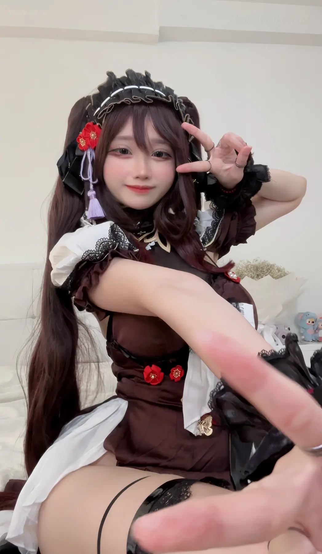 Itsch.y - Hu Tao Maid 胡桃女仆装_原神(10P_85.4M) Itsch.y - Hu Tao Maid 胡桃女仆装_原神(10P_85.4M)_nb01.xyz_0002 图片2