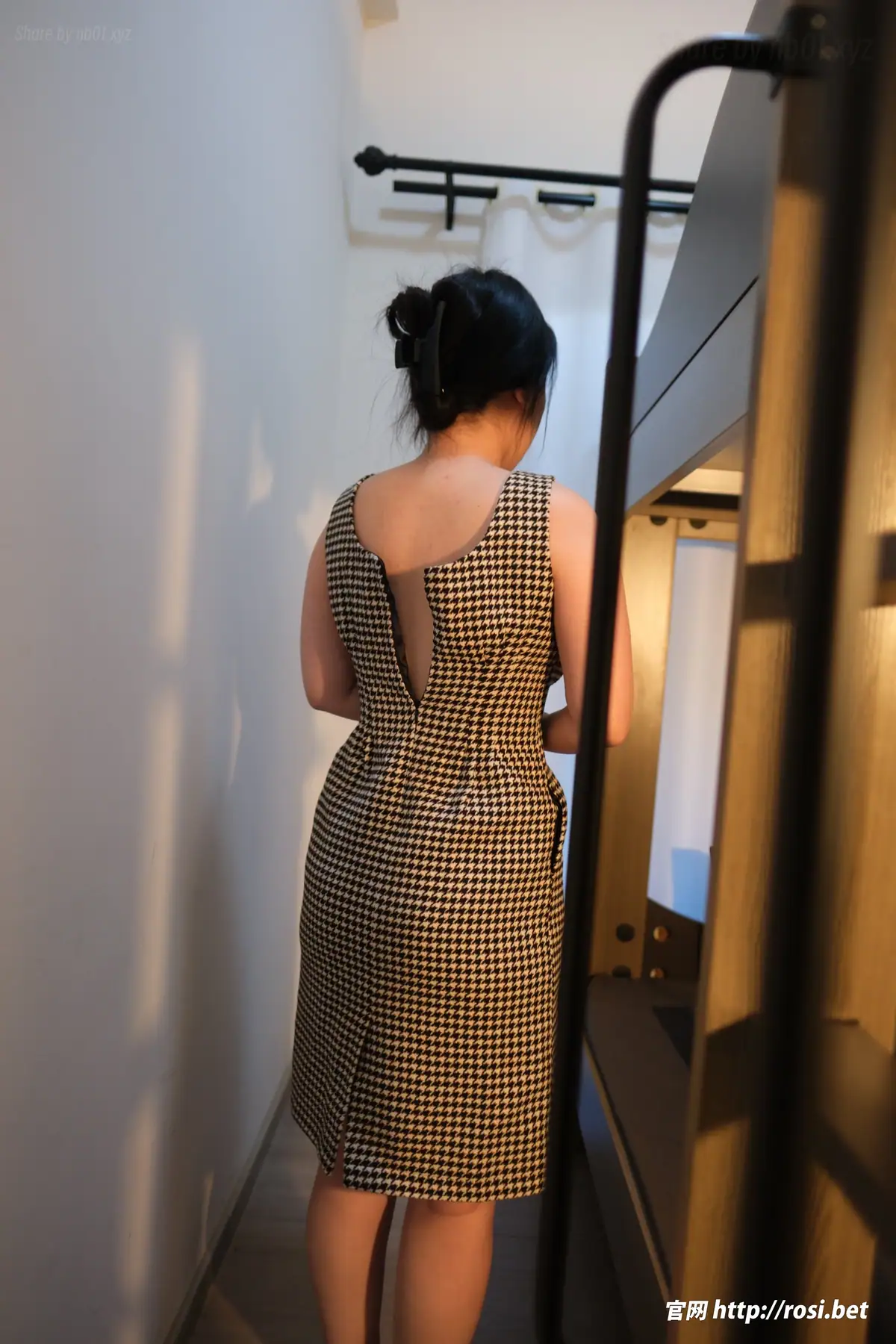 [ROSI写真]2025.11.04 No.5083(89P_78.2M) [ROSI写真]2025.11.04 No.5083(89P_78.2M)_nb01.xyz_0001