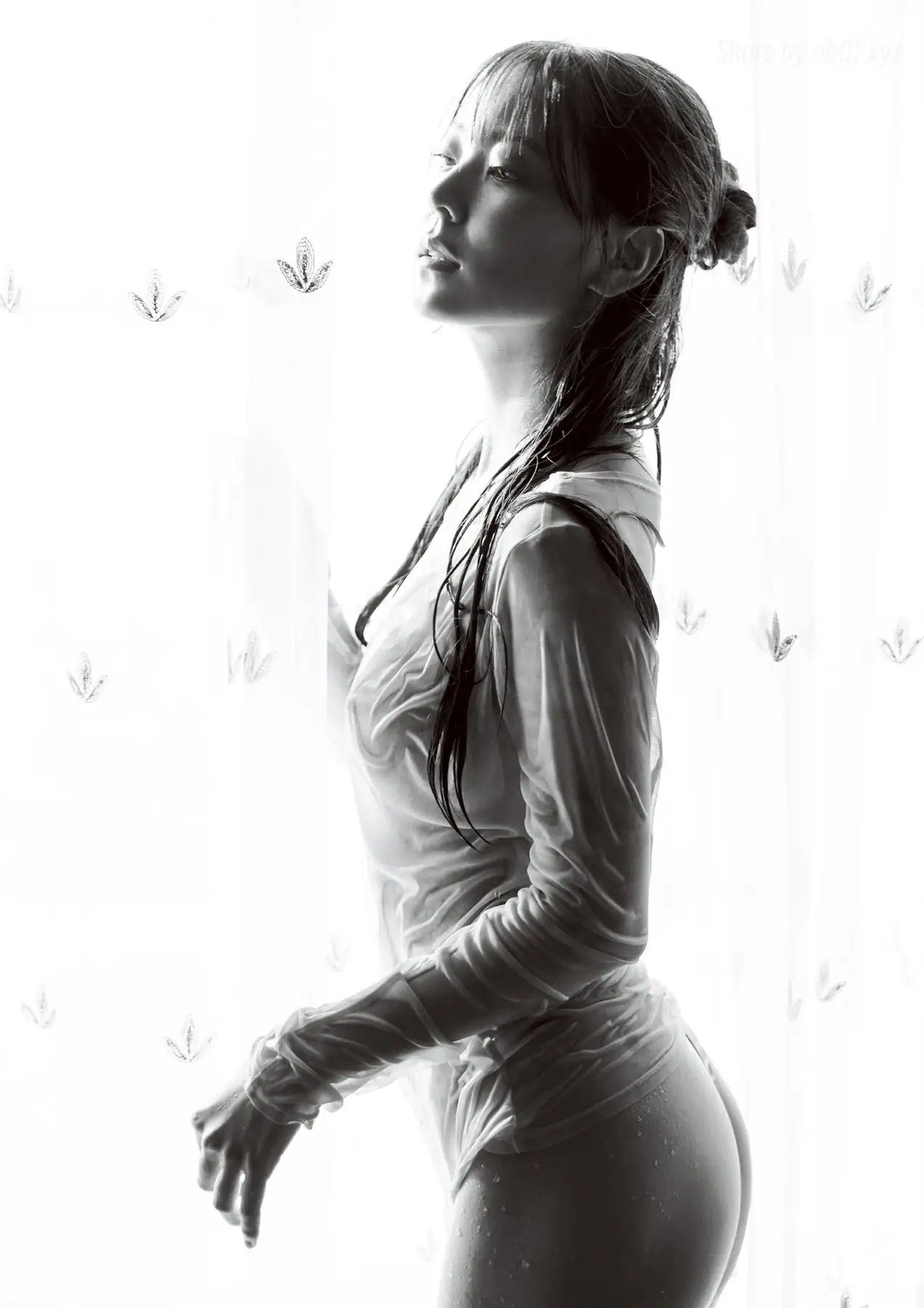 Miru Shiroma(白間美瑠) - 2025.11.14 写真集 MERCI(134P_45.2M) Miru Shiroma(白間美瑠) - 2025.11.14 写真集 MERCI(134P_45.2M)_nb01.xyz_0134 图片8