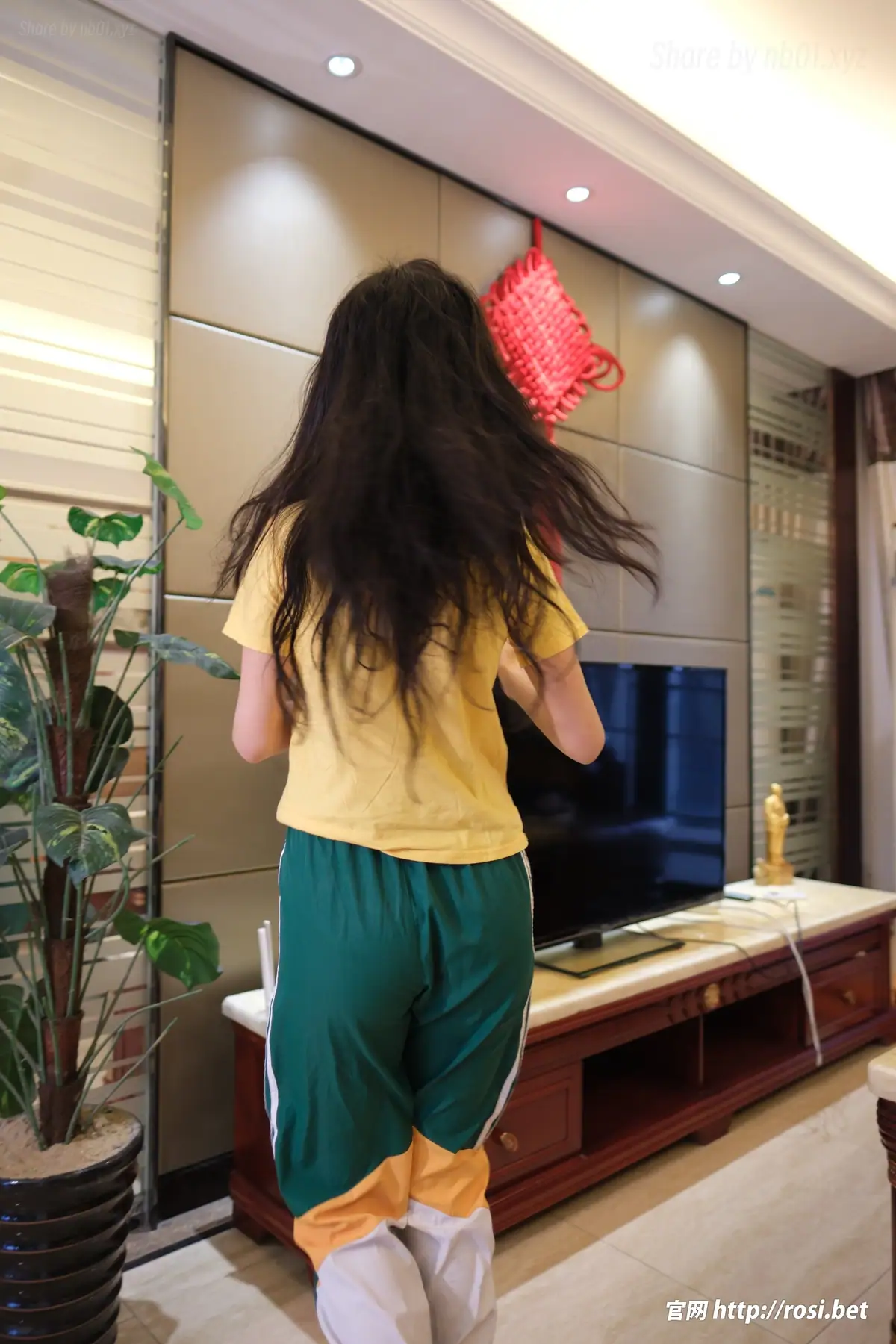 [ROSI写真]2025.10.25 No.5073(76P_64.0M) [ROSI写真]2025.10.25 No.5073(76P_64.0M)_nb01.xyz_0009 图片3