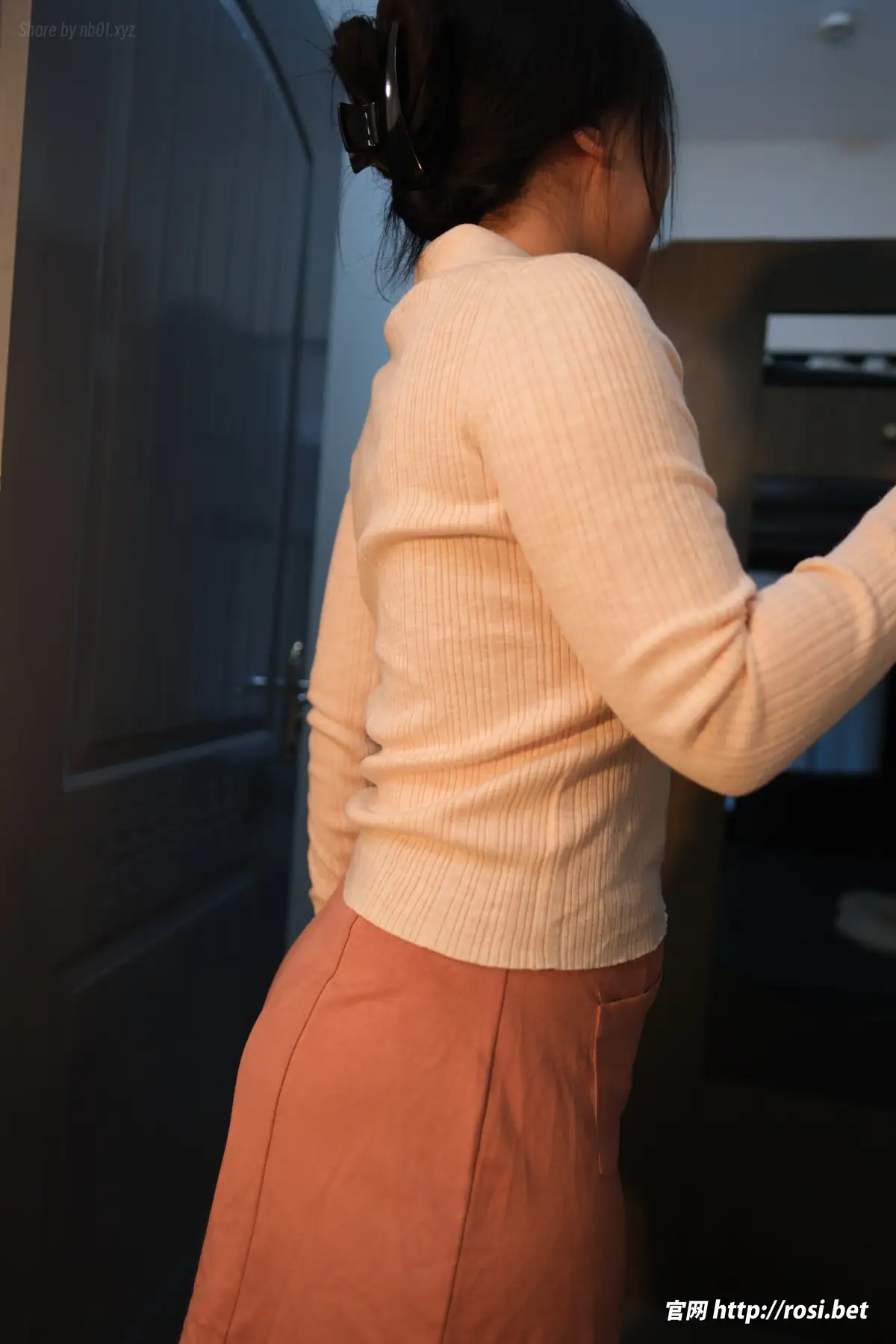 [ROSI写真]2025.10.23 No.5071(85P_58.5M) [ROSI写真]2025.10.23 No.5071(85P_58.5M)_nb01.xyz_0001