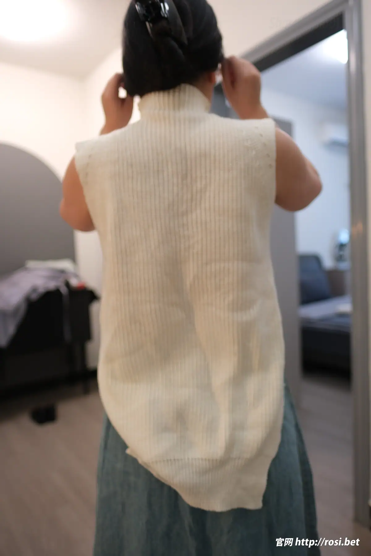 [ROSI写真]2025.10.13 No.5061(161P_103.0M) [ROSI写真]2025.10.13 No.5061(161P_103.0M)_nb01.xyz_0001