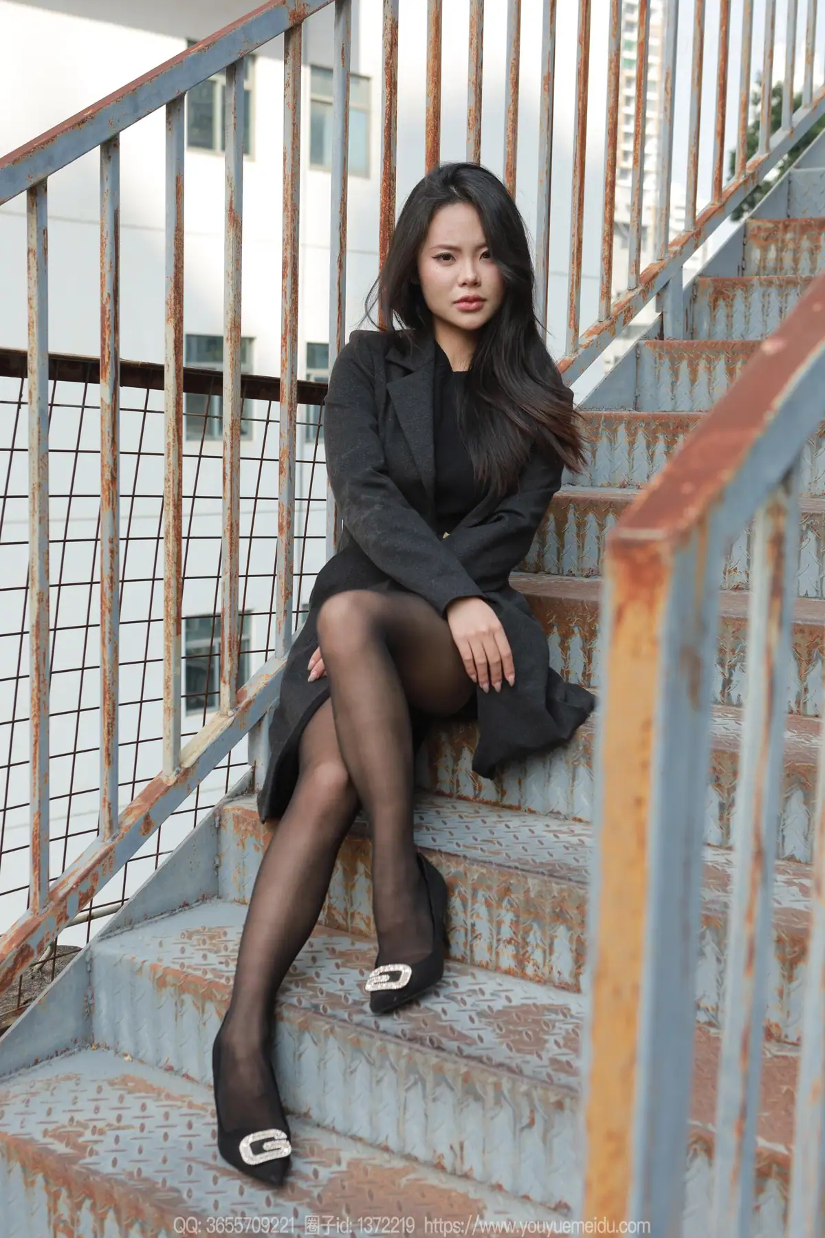 [IESS异思趣向]20260112-C 兔兔《黑丝女人》(87P_109.3M) [IESS异思趣向]20260112-C 兔兔《黑丝女人》(87P_109.3M)_nb01.xyz_0001