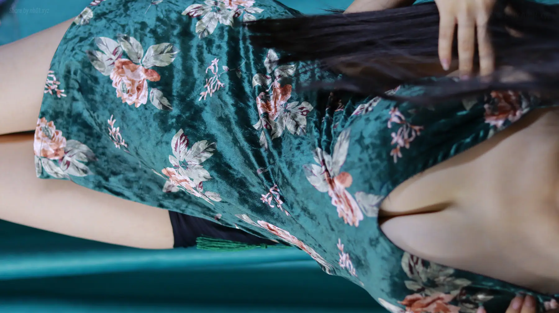 [B站]棍之勇者伊蕾娜 - 2024-06-30_旗袍(3P+1V_45.9M) [B站]棍之勇者伊蕾娜 - 2024-06-30_旗袍(3P+1V_45.9M)_nb01.xyz_0002 图片2