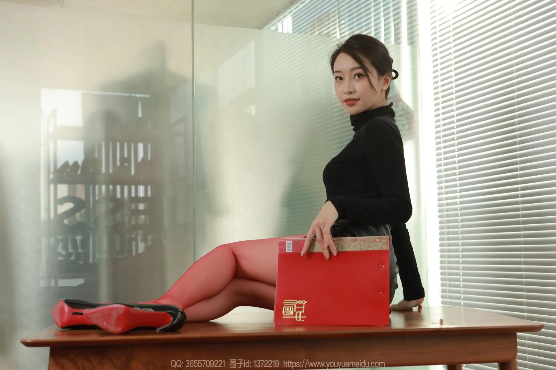 [IESS异思趣向]Pack-20260115-G 小婕 - 红丝（上）(84P_75.0M) [IESS异思趣向]Pack-20260115-G 小婕 - 红丝（上）(84P_75.0M)_nb01.xyz_0050 图片6