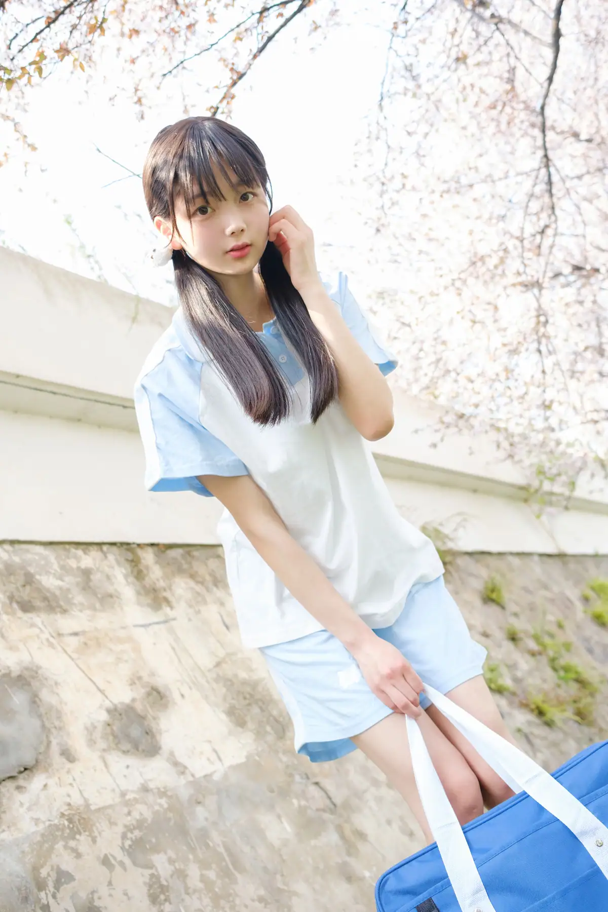 稚乖画册 - 赤西夜夜 运动服(R18)(83P_186.8M) 稚乖画册 - 赤西夜夜 运动服(R18)(83P_186.8M)_nb01.xyz_0001