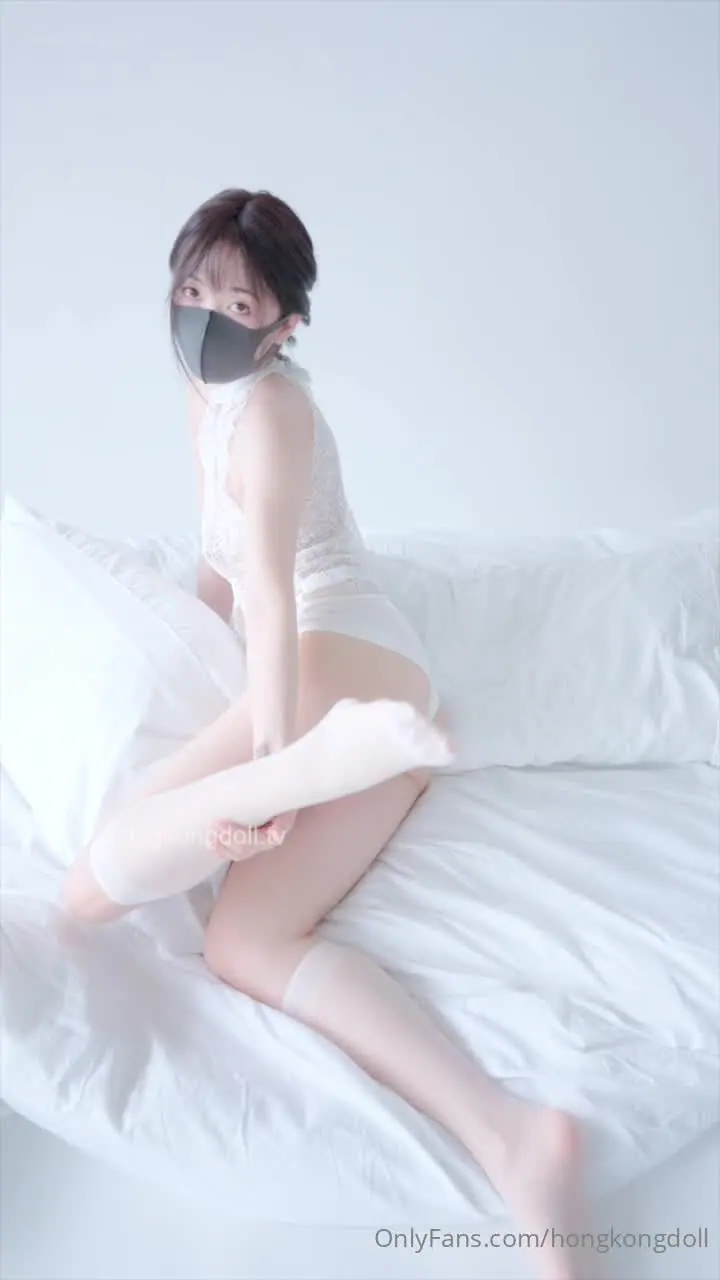 HongKongDoll - 2025-03-28_A short clip for the weekend ☀️周末的小短片☀️(8P+1V_313.7M) HongKongDoll - 2025-03-28_A short clip for...