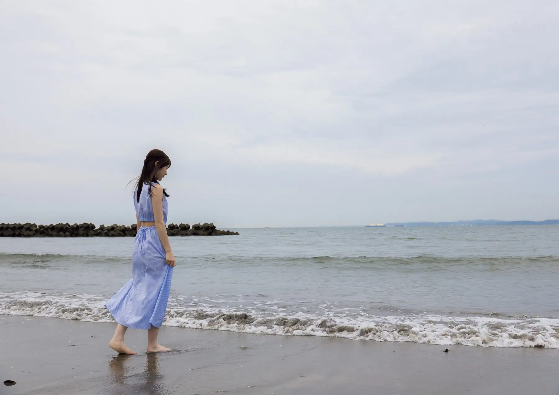 Emika Shirakami(白上咲花) - 写真集「Blooming」(95P_30.9M) Emika Shirakami(白上咲花) - 写真集「Blooming」(95P_30.9M)_nb01.xyz_0002 图片2