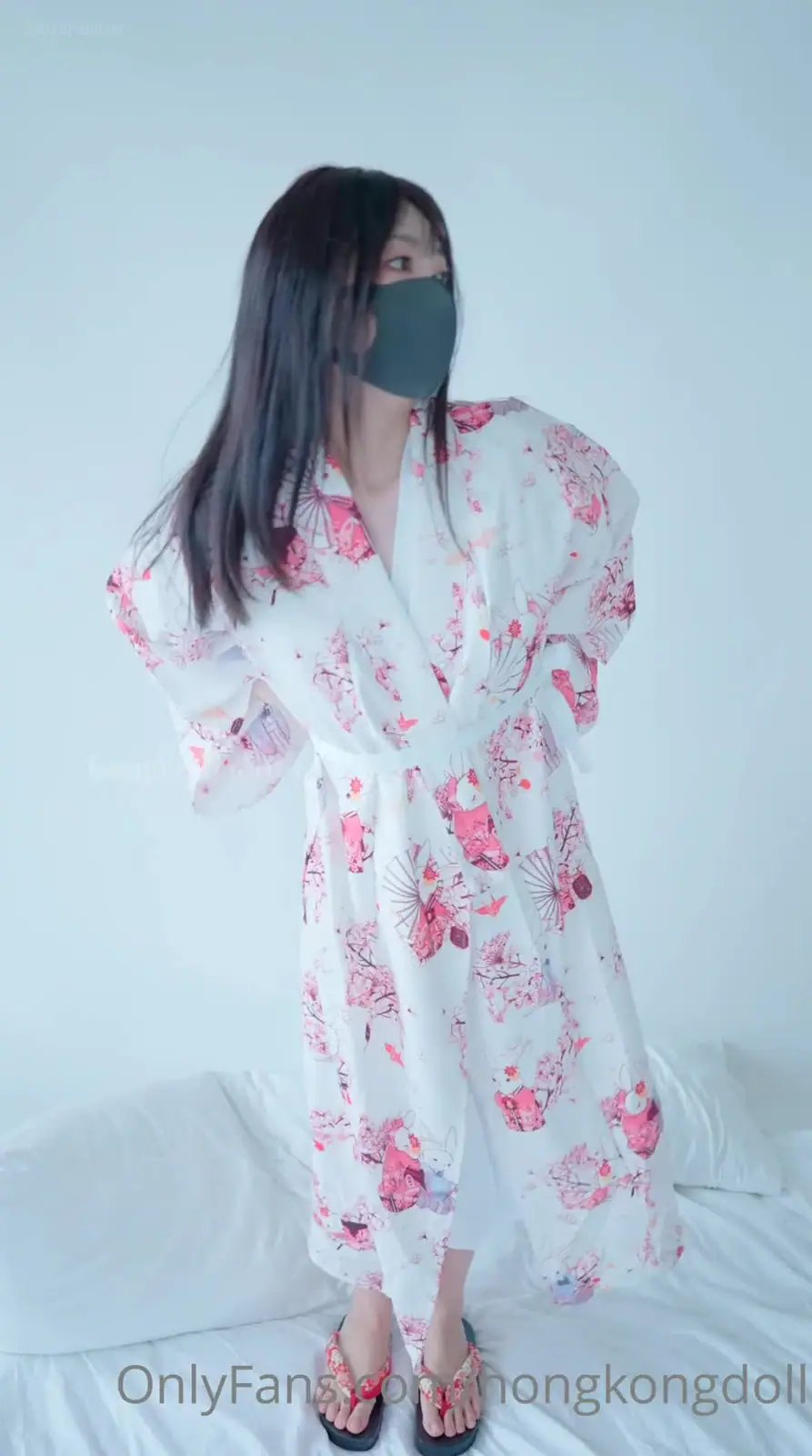 HongKongDoll - 2023-08-07_豎屏花絮 - 5分鐘 Vertical Teasing - 5 Minutes 最近拍了很多和服題材的作品，喜歡可可愛愛(8P+1V_190.5M) HongKongDoll - 2023-0...