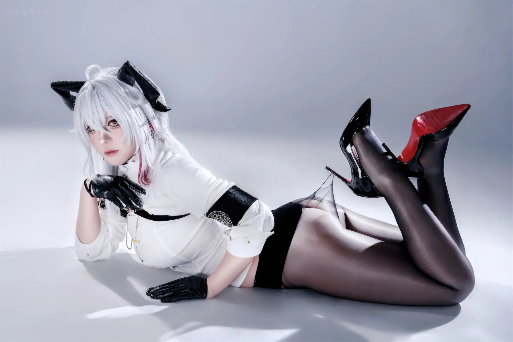 半半子 - 鸣潮 赞妮(57P_43.9M) 半半子 - 鸣潮 赞妮(57P_43.9M)_nb01.xyz_0022 图片5