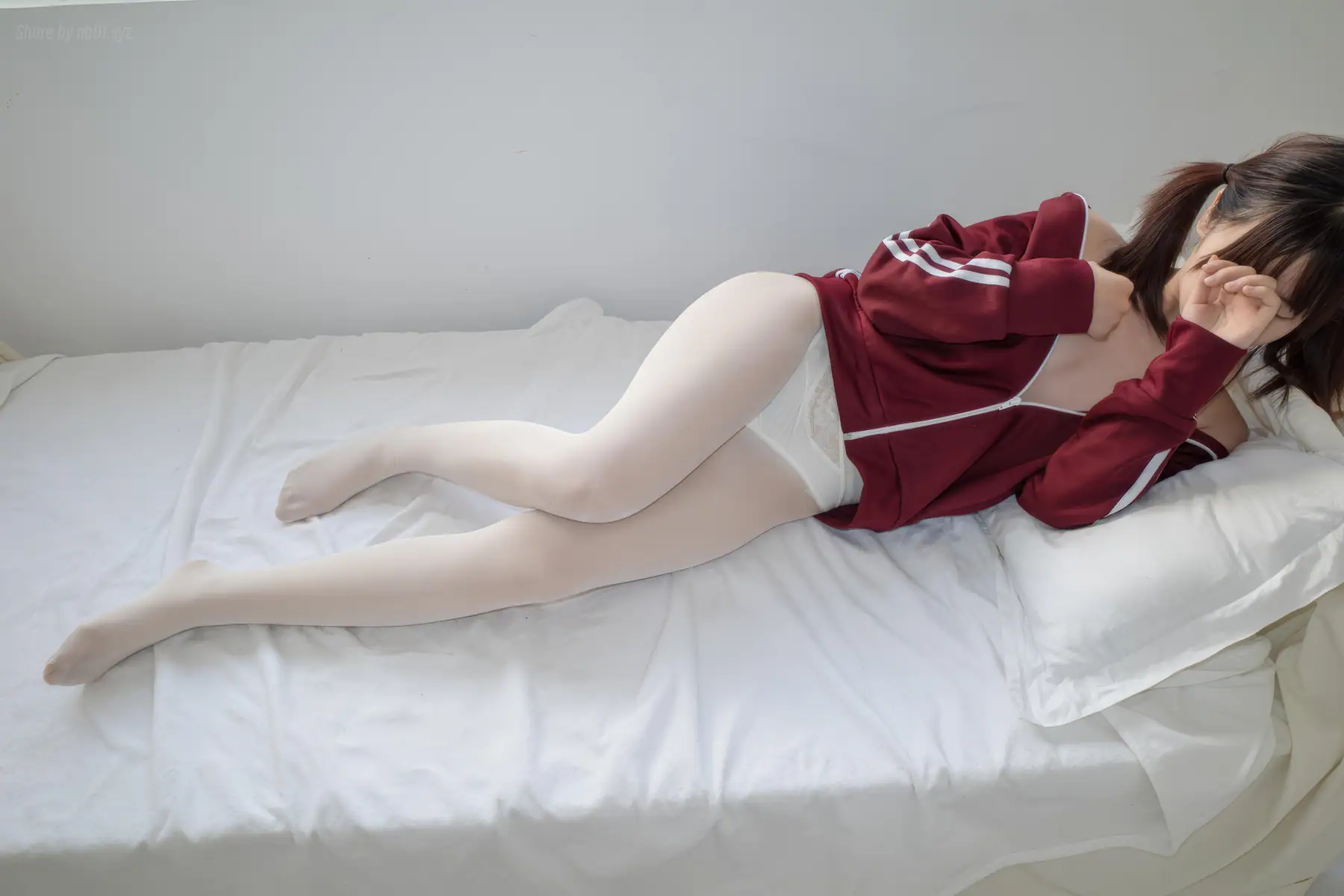 [森萝财团写真]内部写真 小夜 40D闪闪舍宾袜(79P_377.9M) [森萝财团写真]内部写真 小夜 40D闪闪舍宾袜(79P_377.9M)_nb01.xyz_0021 图片4